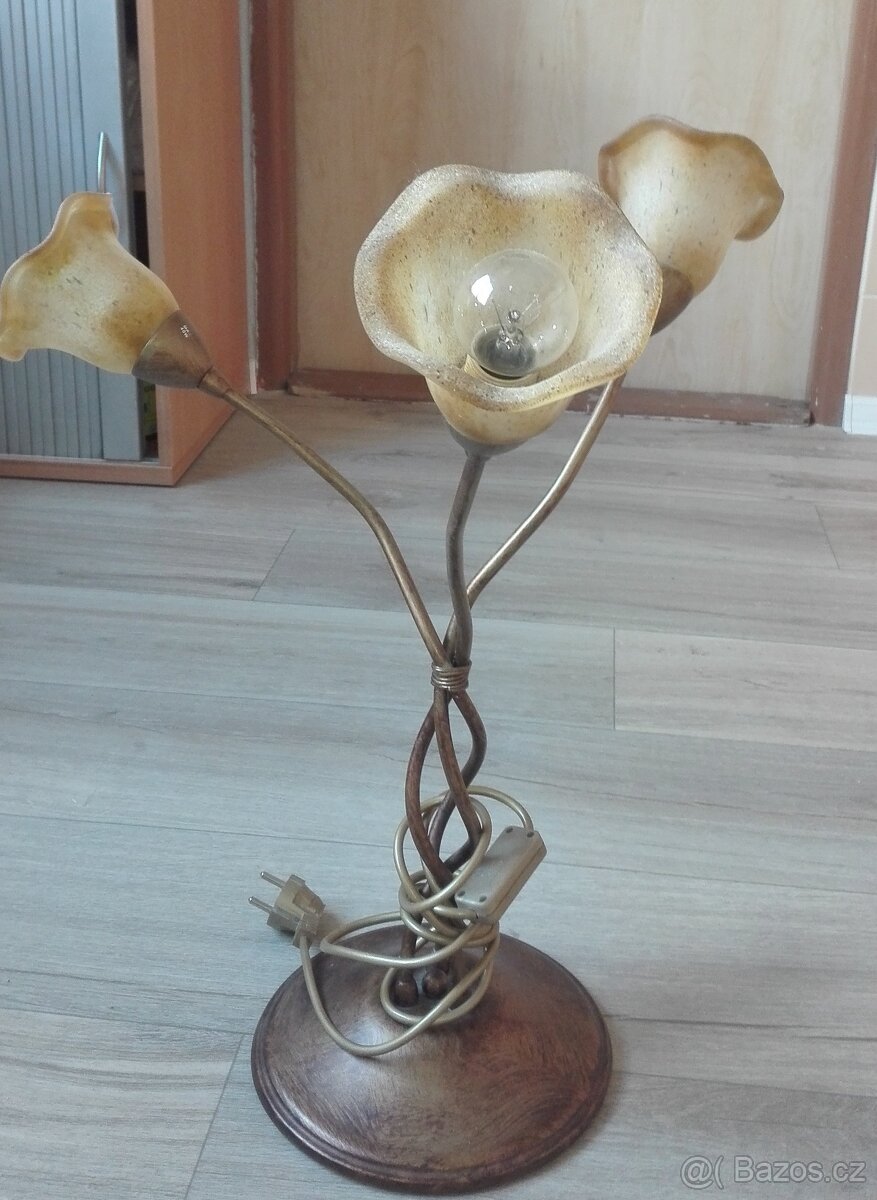 Prodám set lustr a lampičku - 2