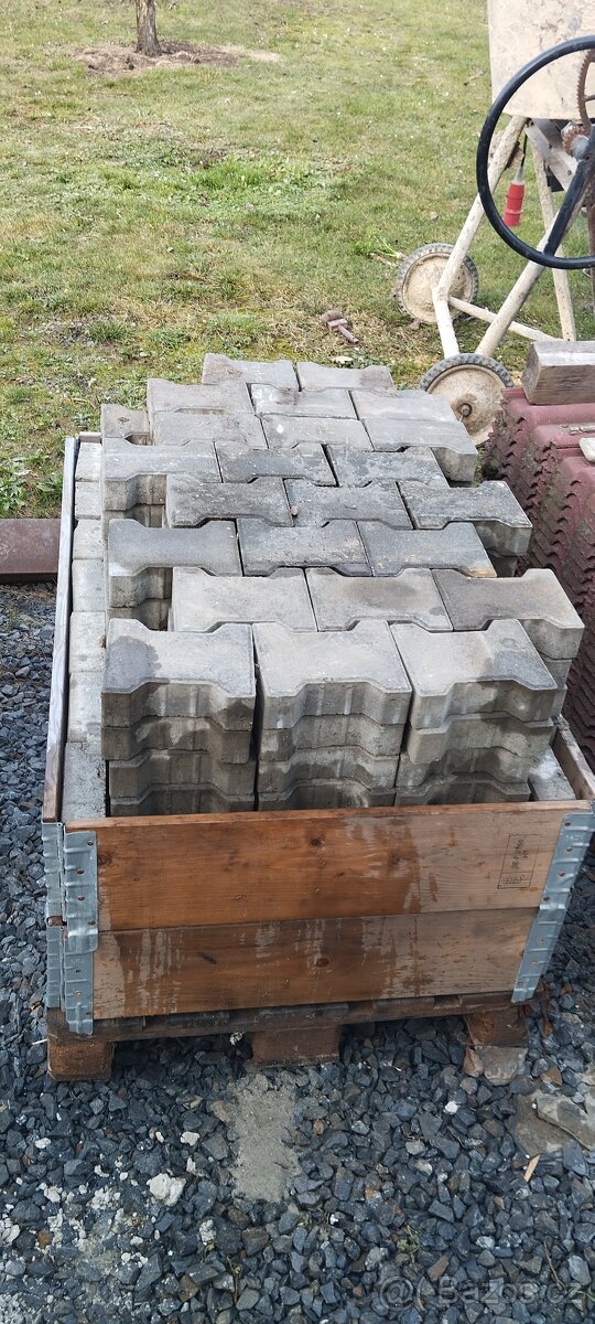 Zamková dlažba - 2