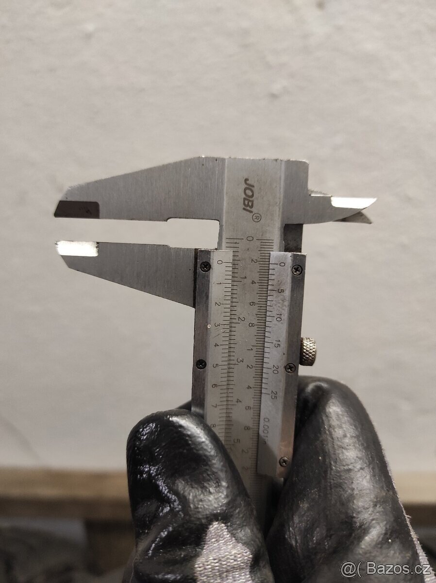 Prodám čtyři zimní gumy. - 2