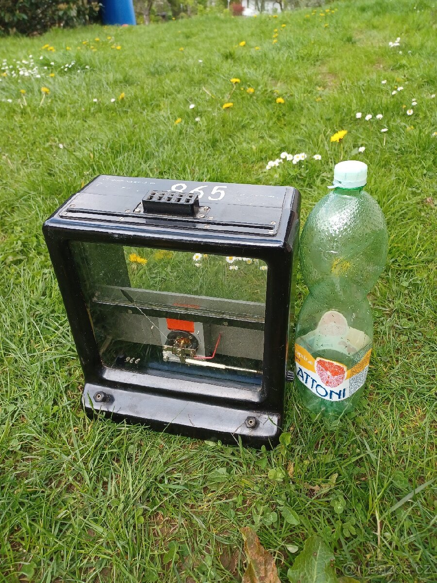 Školní demonstrační bakelitový měřák - 2