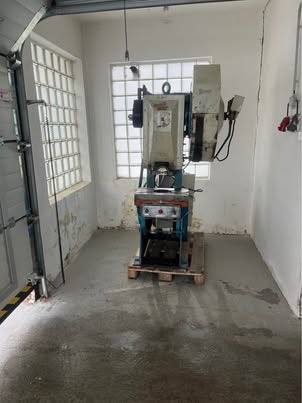 Excentrický lis Len 25 - 2