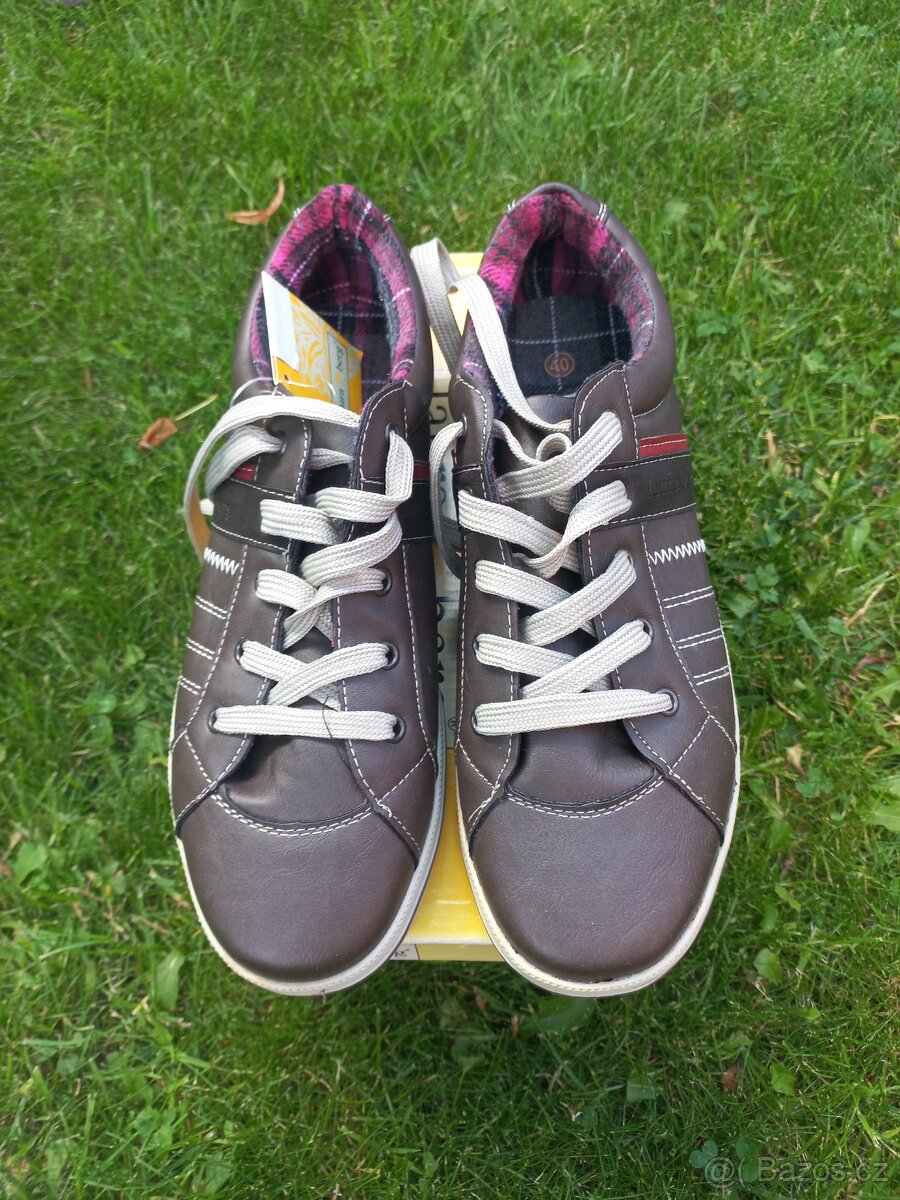 Dámská vycházková obuv - 2