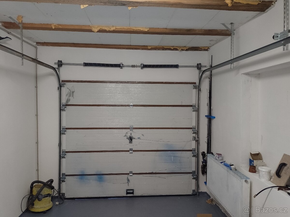 Sekční garážová vrata - 2