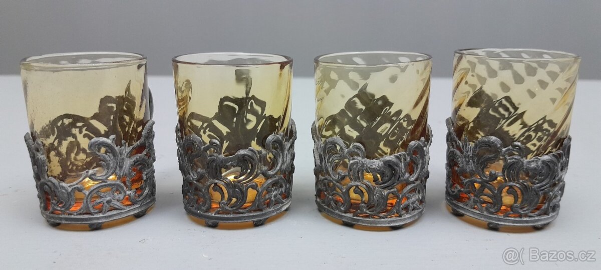 Skleničky se cínovým rámem - 2