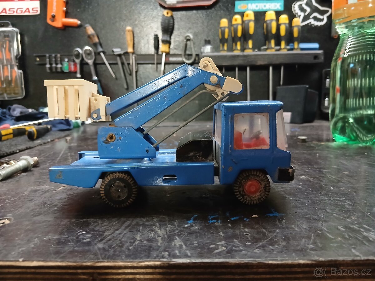 Plechový model tatra - 2