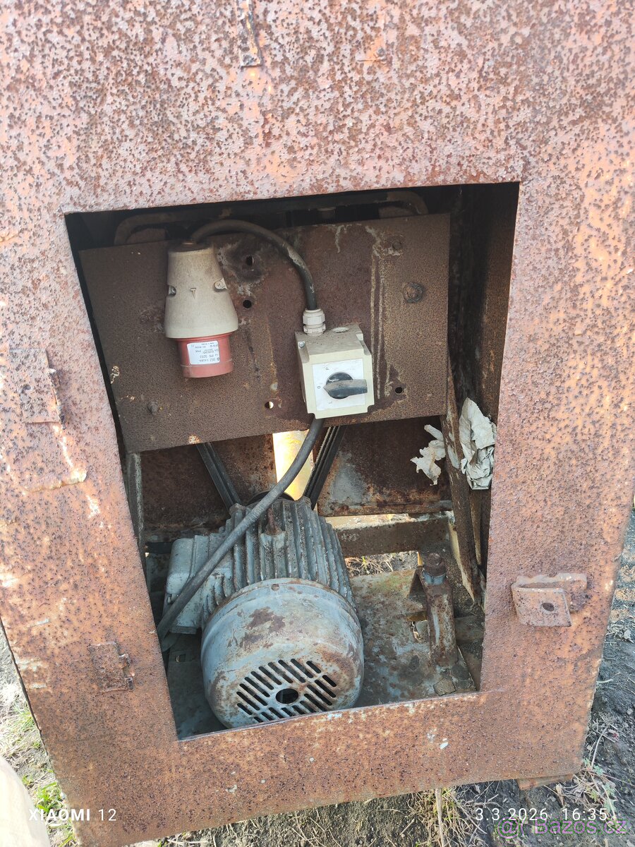 Stavební míchačka - 2