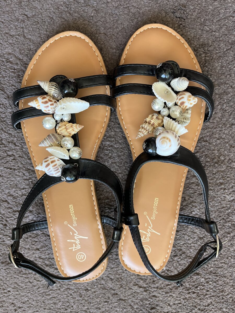 Letní sandálky s mušličkami, vel. 40 - 2