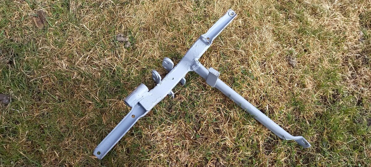 Jawa Pionýr - kříž - 2