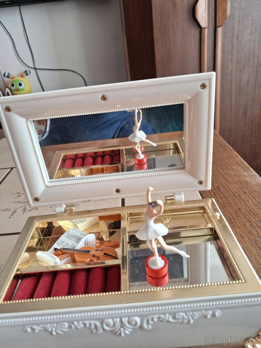 Hrací šperkovnice - 2