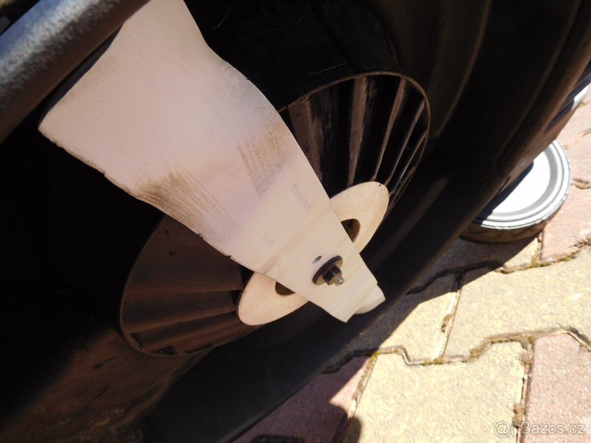 Sekačka s pojezdem - 2