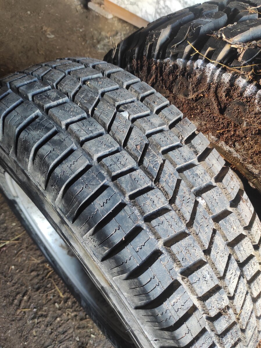 235/70 r16 - 2