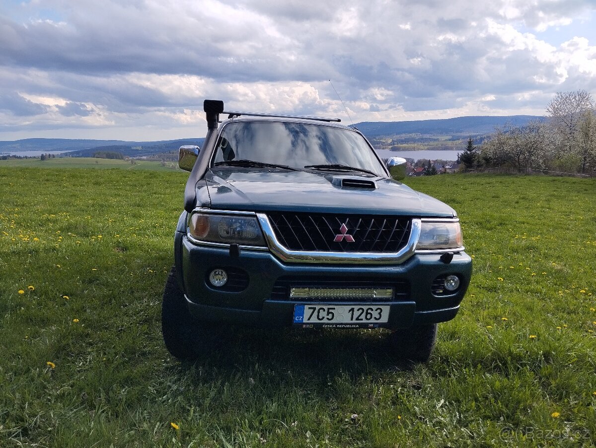 Mitsubishi Pajero Sport 2.5 TD