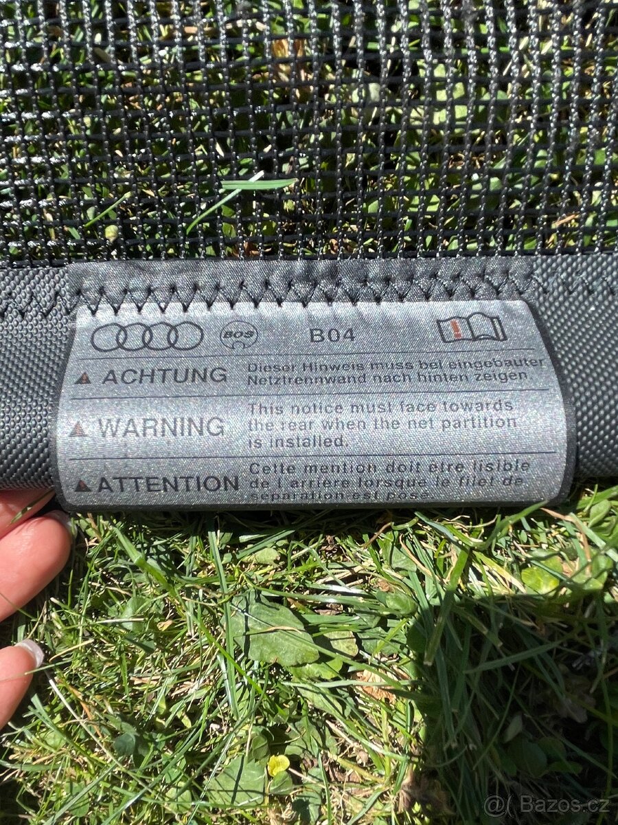 Zástěna do kufru pro Audi Q8 - 2