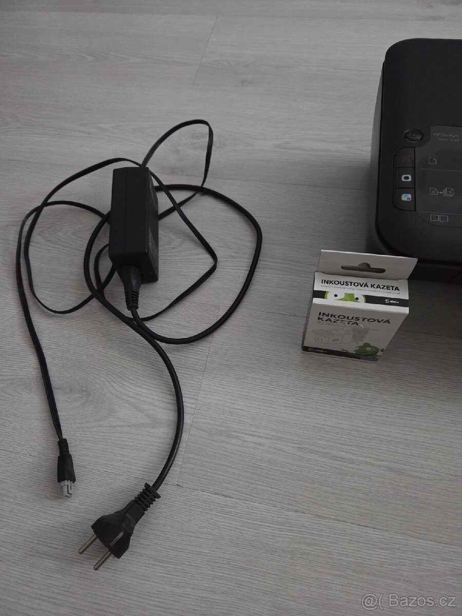Tiskárna HP Deskjet 2050 + nový toner - 2