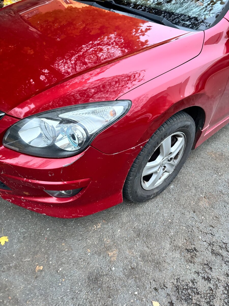 Hyundai i30 1.6 CW 2011 - 2