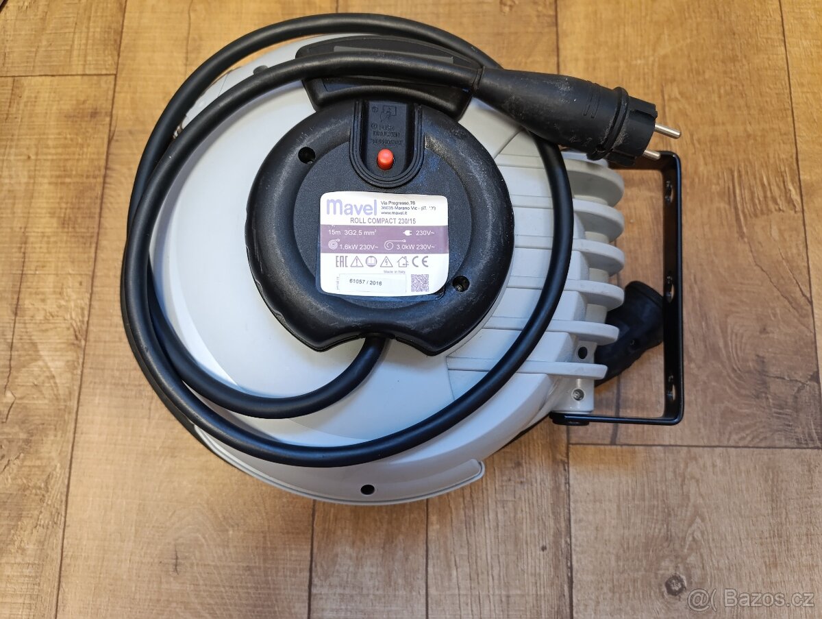 Samonavíjecí prodl.kabel + stojan na pneu - 2