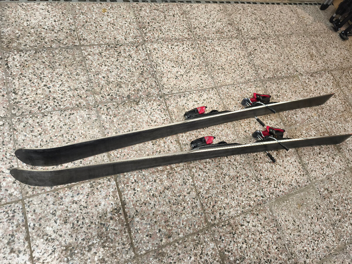 Prodám sjezdové lyže Dynastar 164 cm - 2