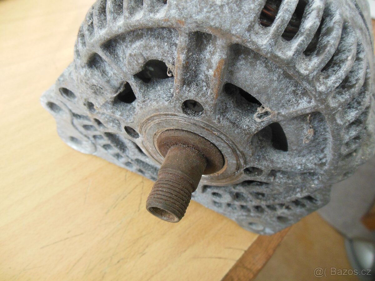 Altrnátor - BOSCH 0 123 310 038 14V/70A - 2