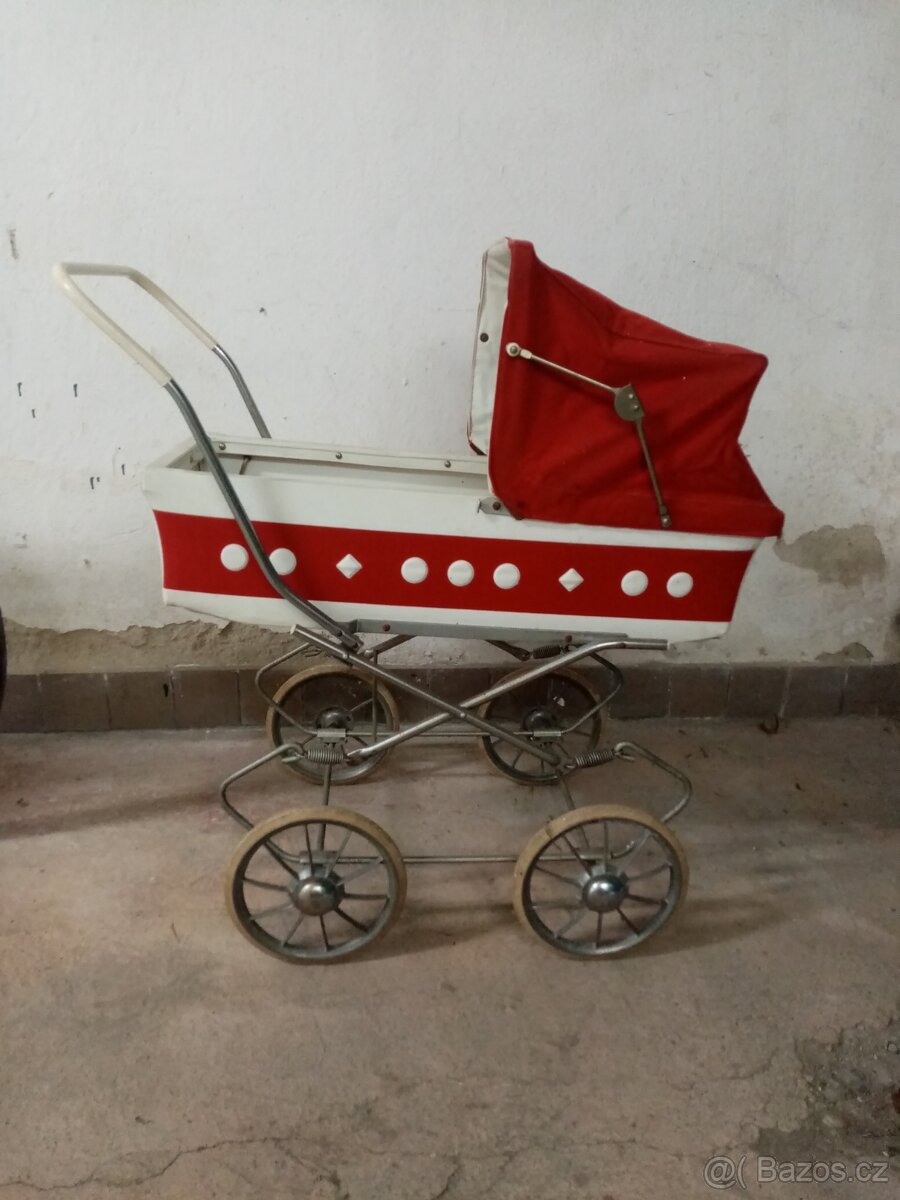 Retro kočárek - 2