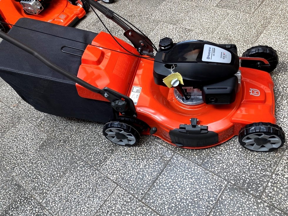 Motorová sekačka Husqvarna LC 356VP - 2