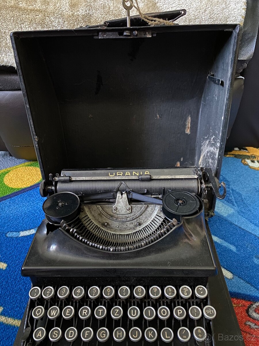 Psací stroj Urania - 2