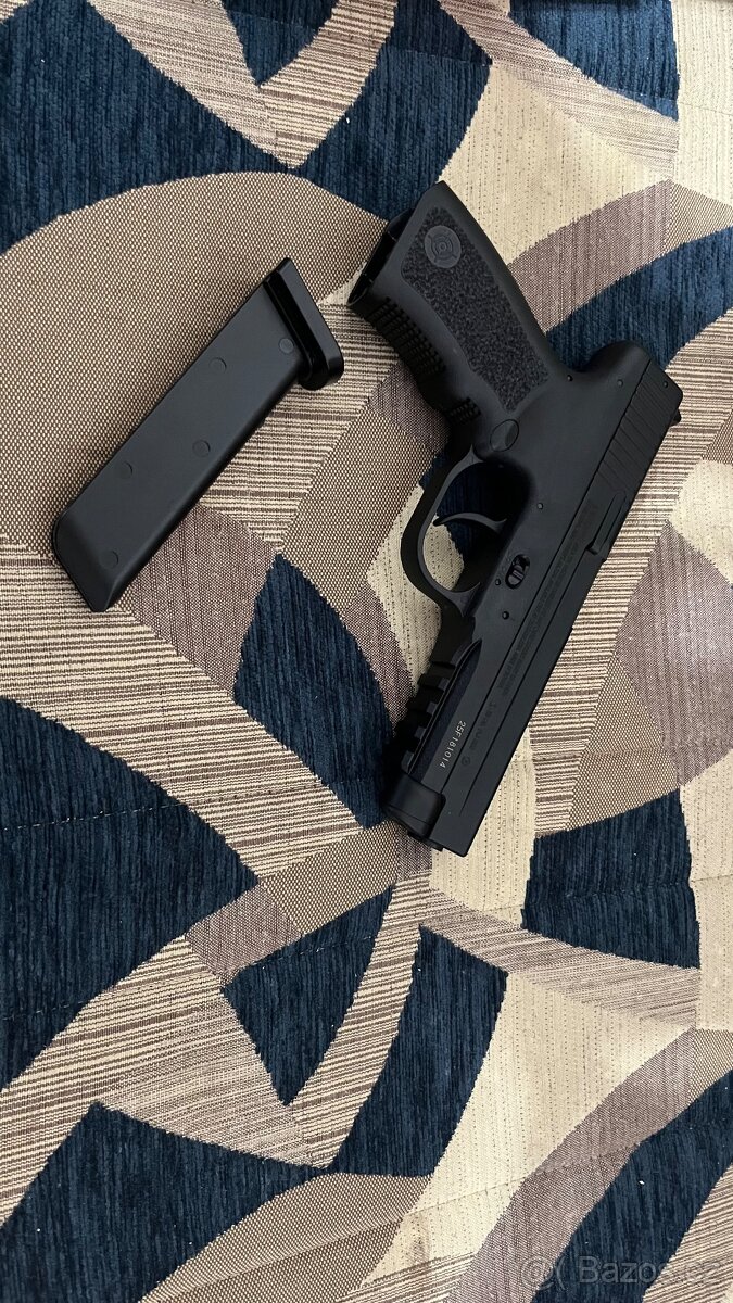 Vzduchová pistole crosman - 2