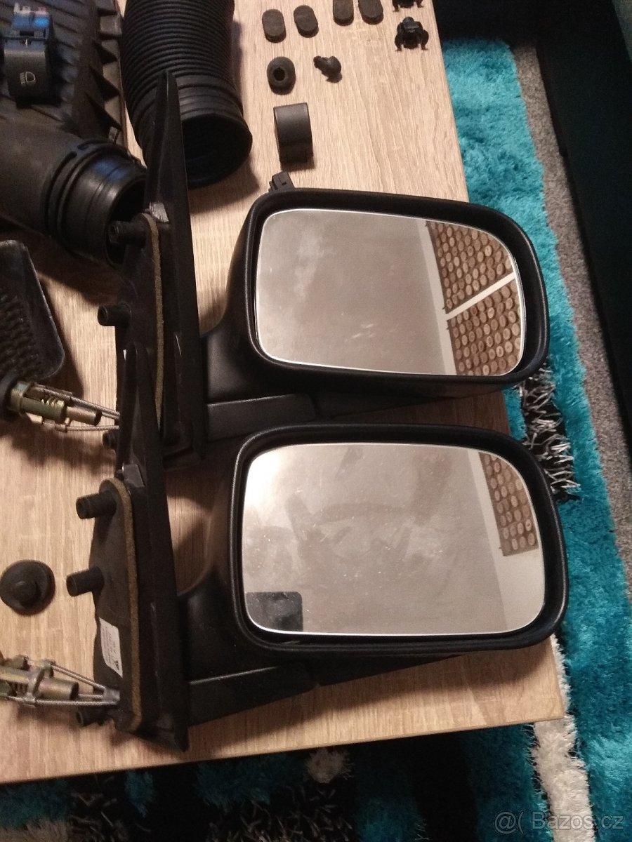 Různé díly Škoda Felicie - 2