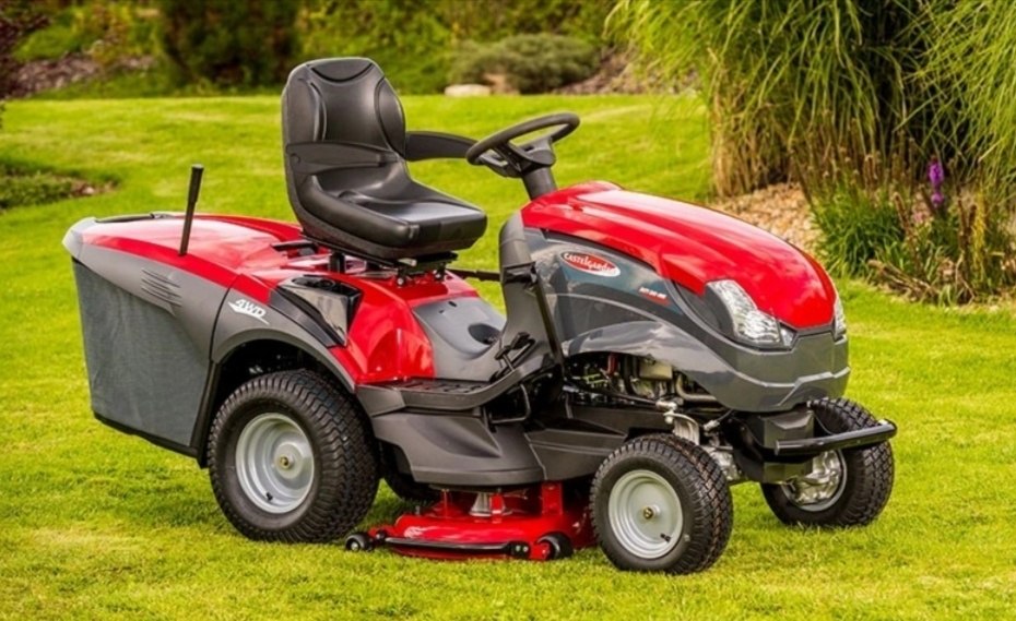 Zahradní traktor Mountfield XHTY 240 4x4 - 2