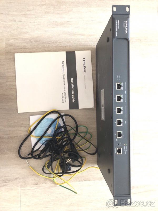 Router - novy - 2