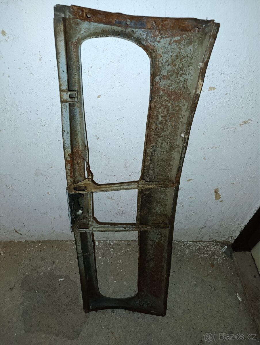 Zadní maska na škoda 1000mb - 2