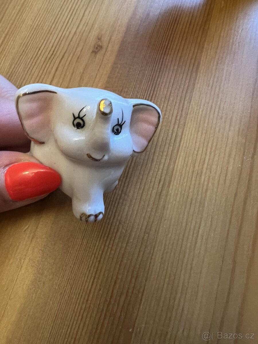 Sloni z keramiky - 2