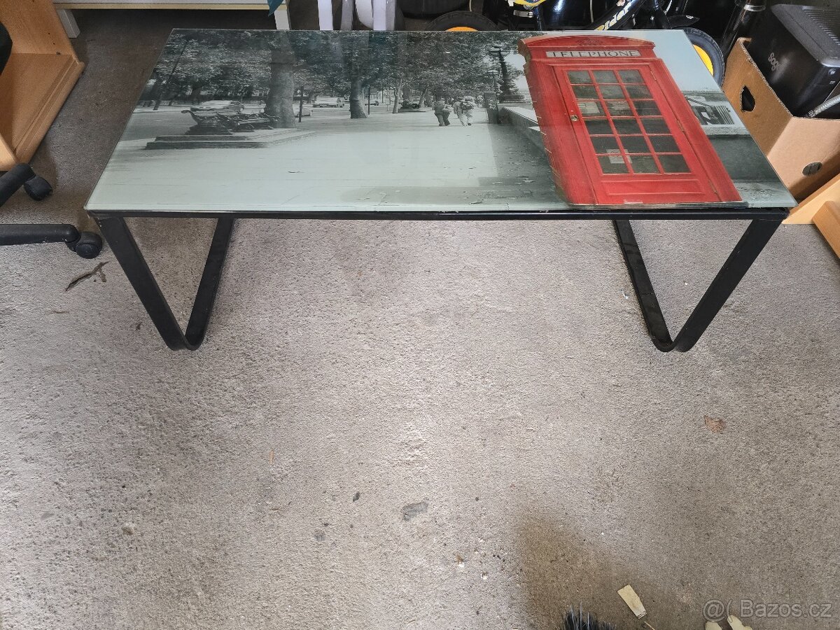 Skleněný konferenční stůl - 2