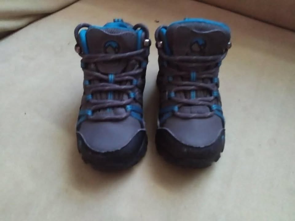 Dětské boty - velikost 22 - 2