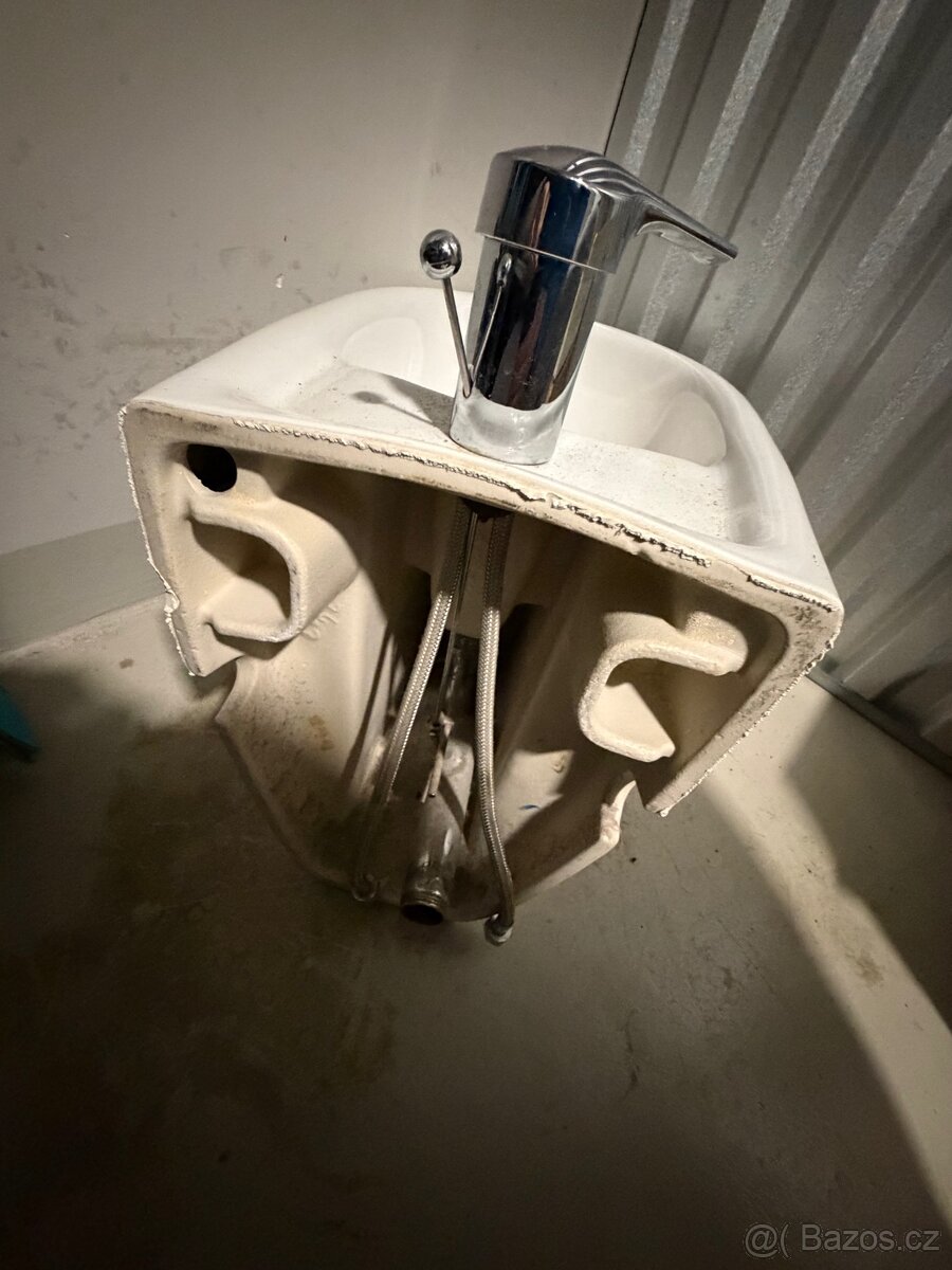 Bidet s baterií - 2