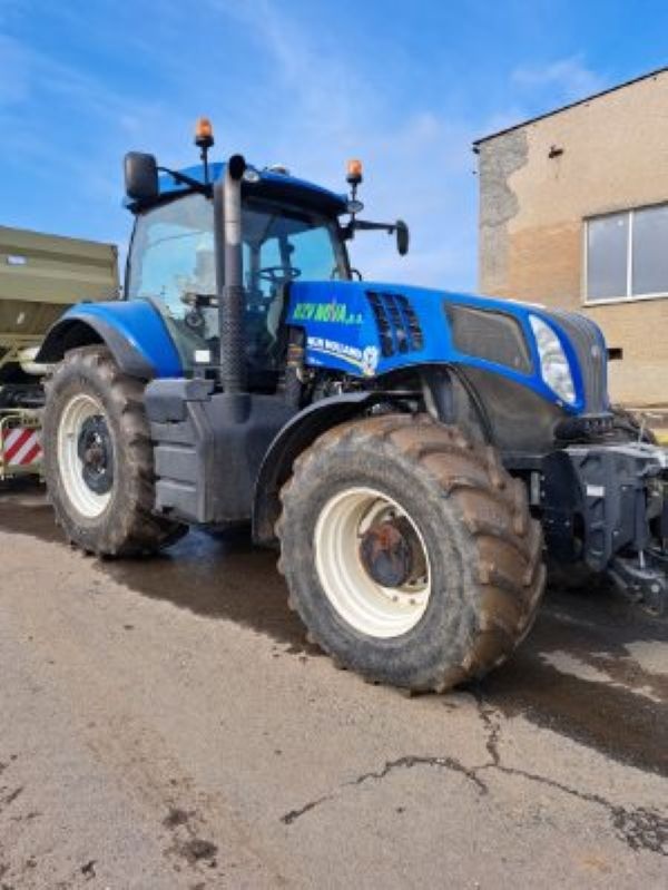New Holland T8.390 - 2