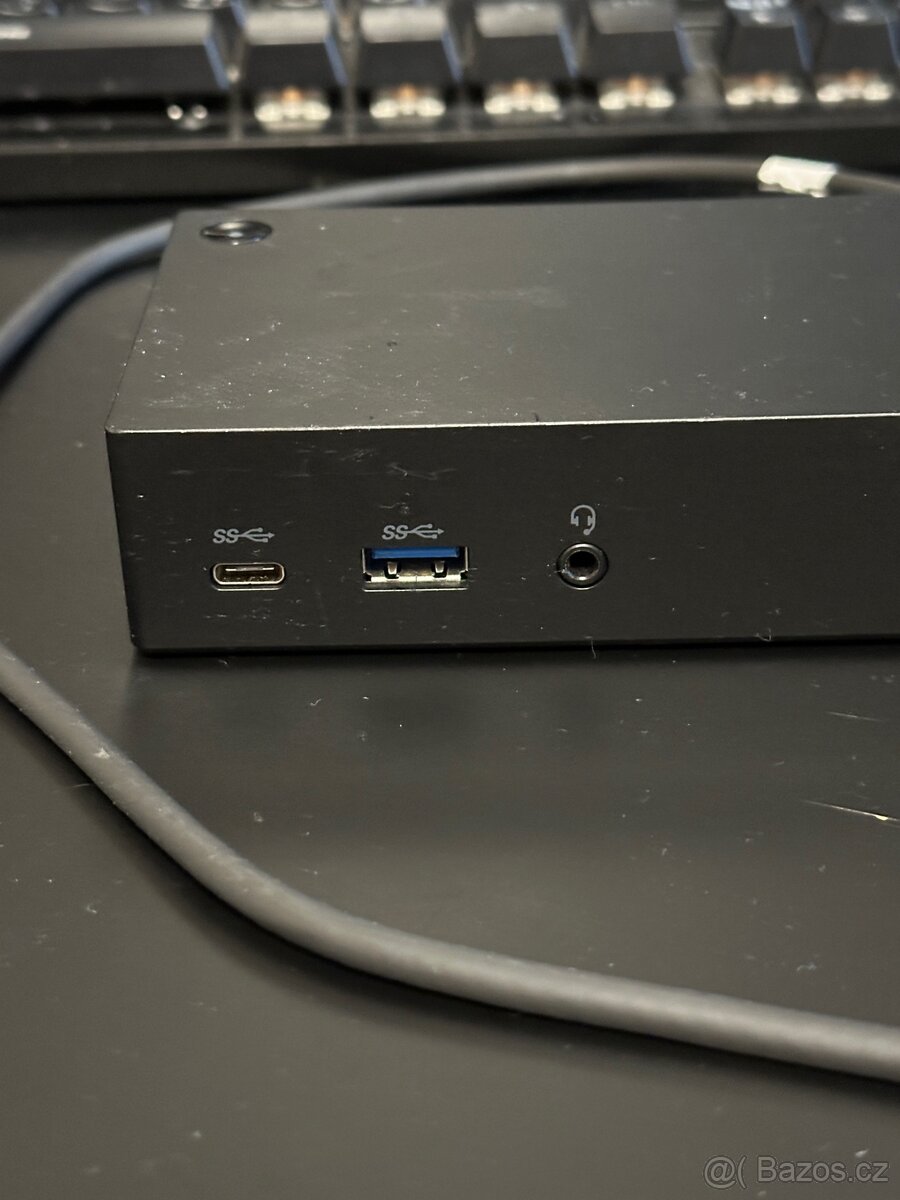 Lenovo Thunderbolt 3 USB C dock - 2