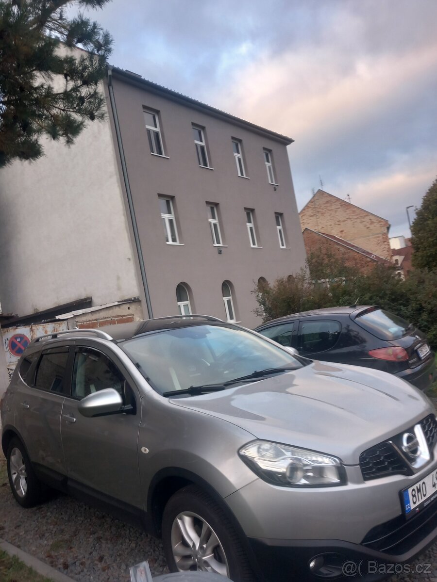 Nissan Qashqai - 2
