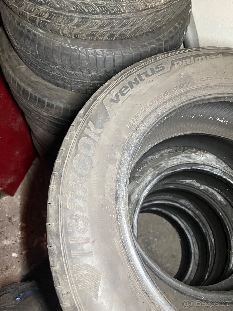 Pneu 215/60r16 - 2