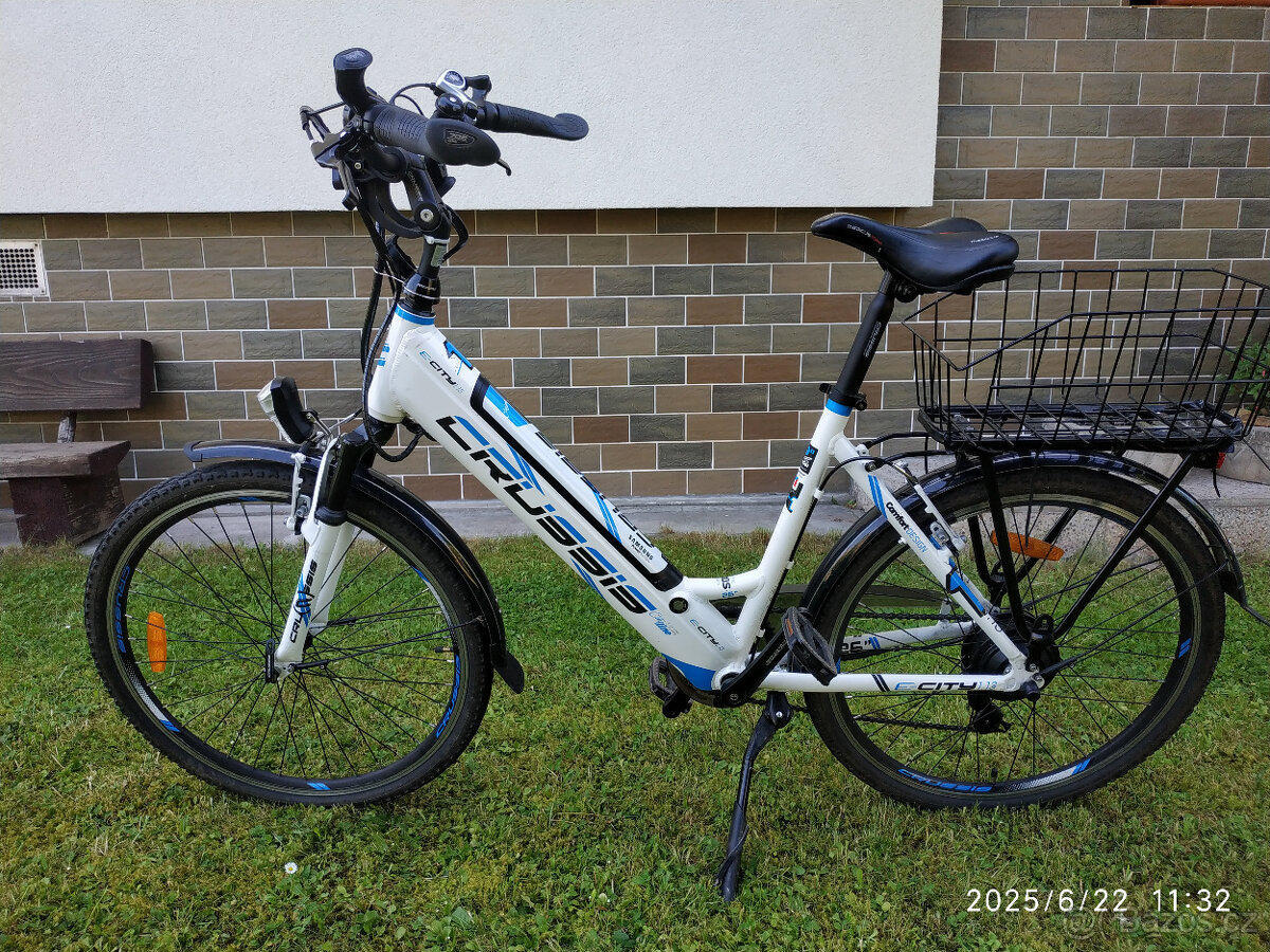 Pěkné městské elektrokolo Crussis e-City 1.13 - 2
