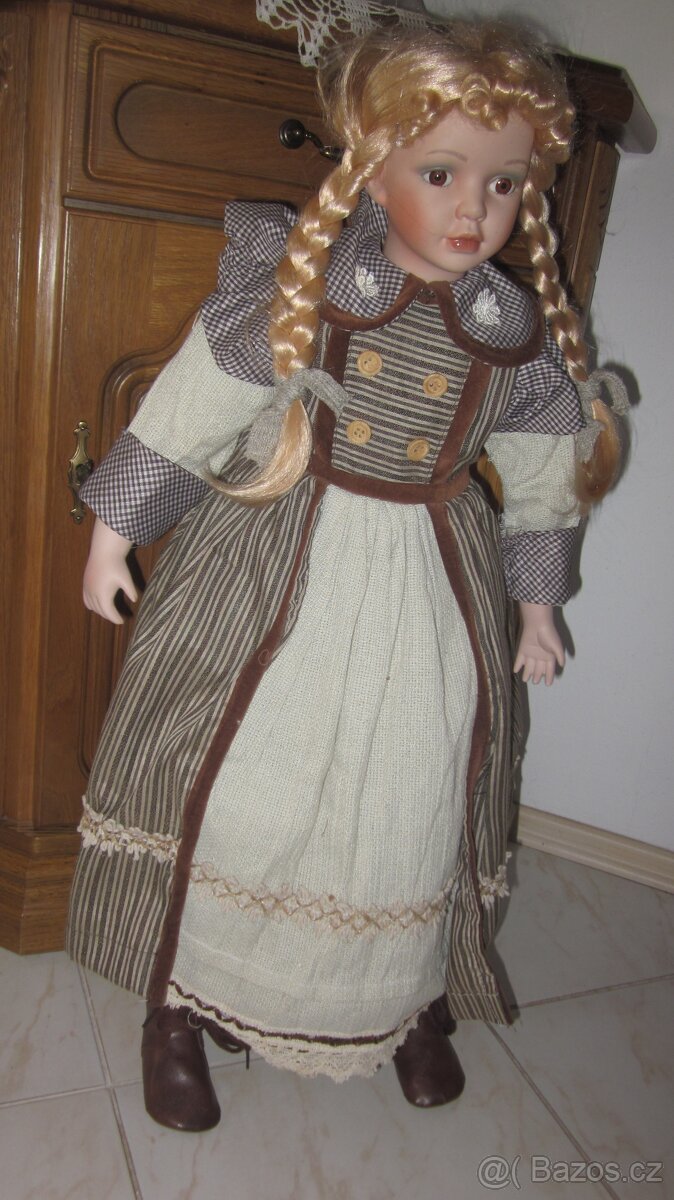 SBERATELSKA VELKA PANENKA NJSF 74 CM - 2