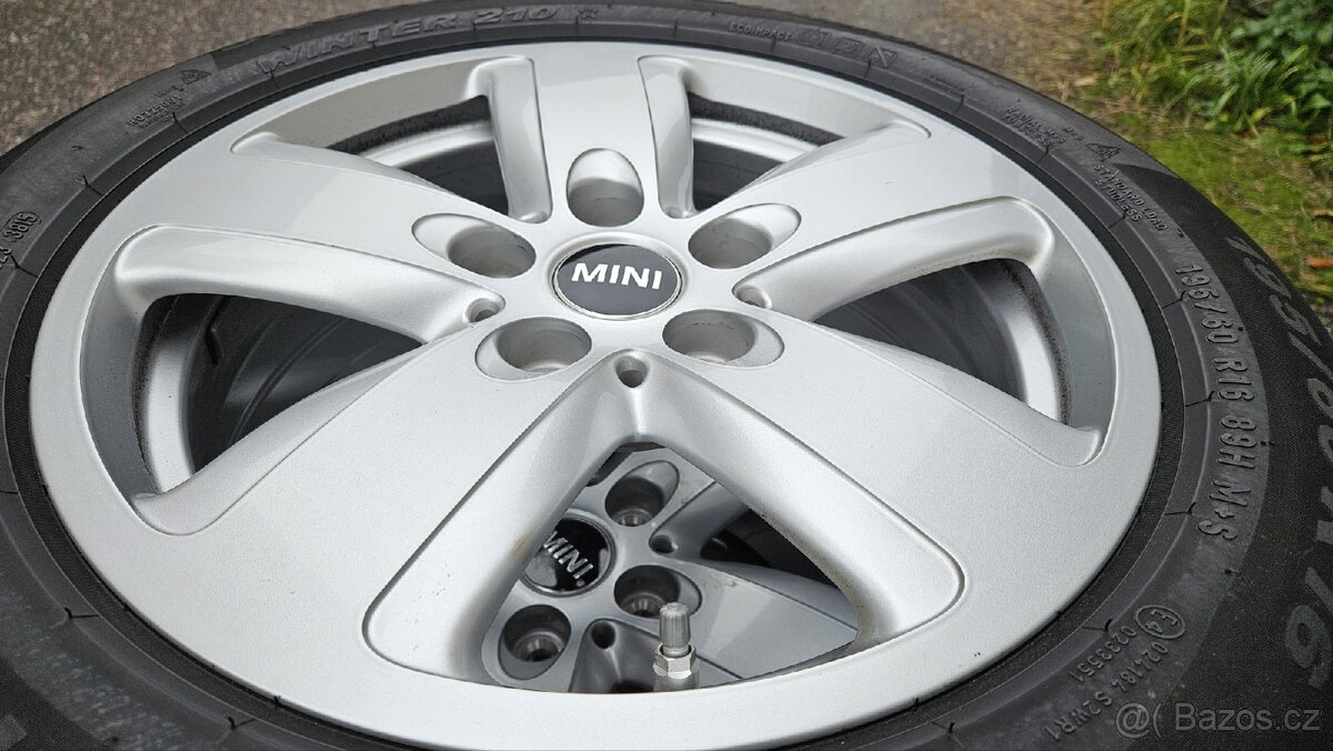 Zimní mini Cooper Clubman 5x112 7jx16 et47 - 2
