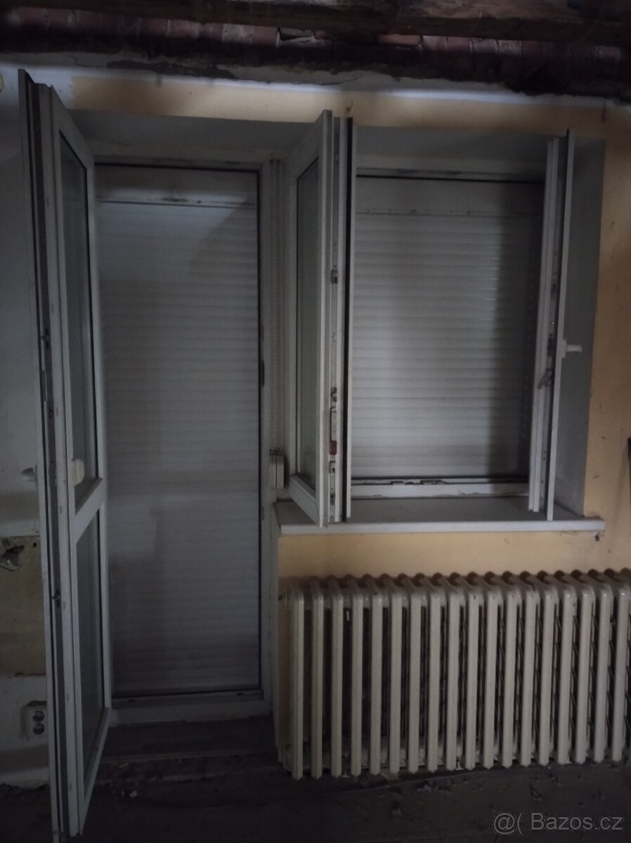 Plastové okno + dveře na balkón + venkovní okenní roleta - 2