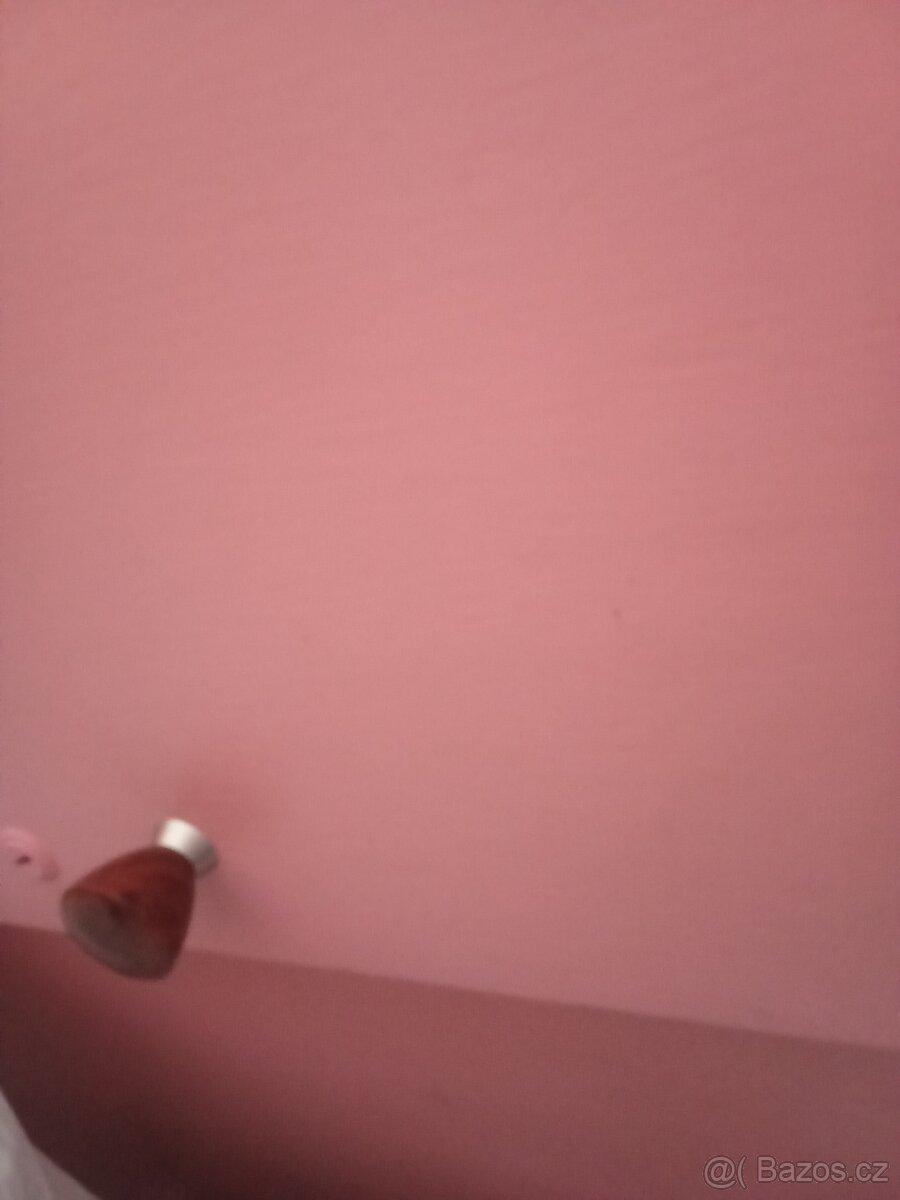 Tři stejné skříňky i jefnotlive - 2