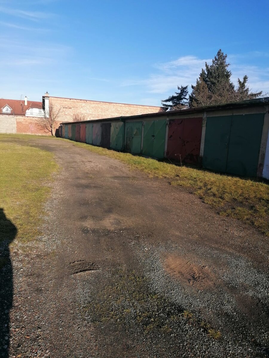 Prodej zděné garáže - 2