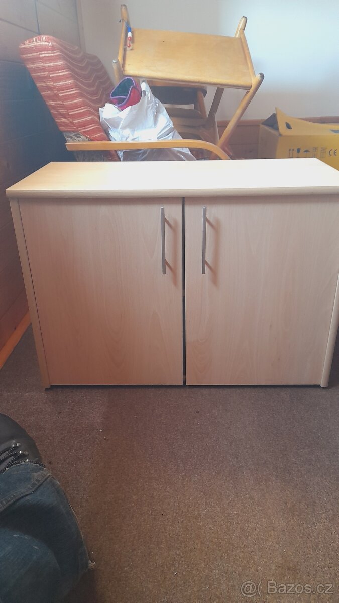 Komoda , skříňka, konferenční stolky, kulatý stůl - 2