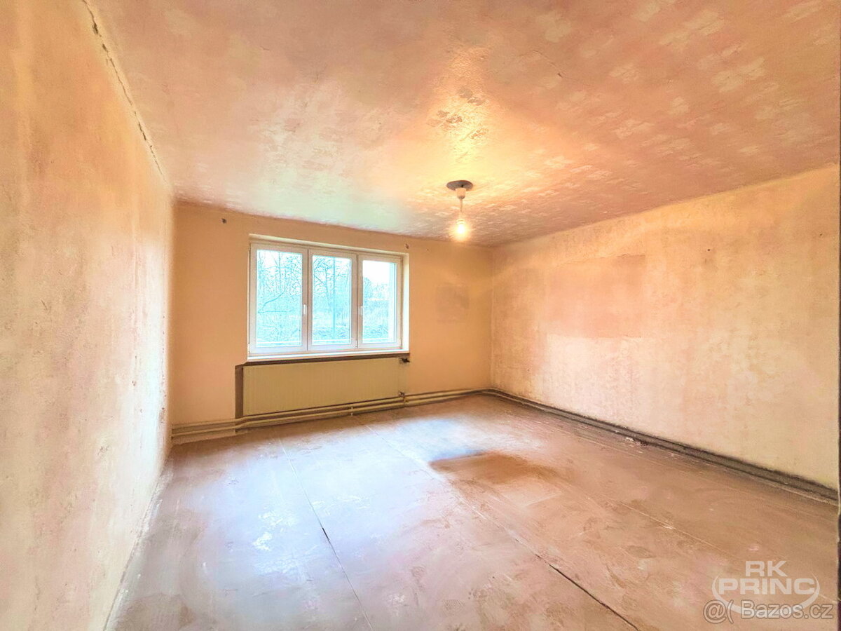 Prodej bytu 3+1 Dřevčice u Dubé, 70 M2, tři sklepy, zahrada - 2