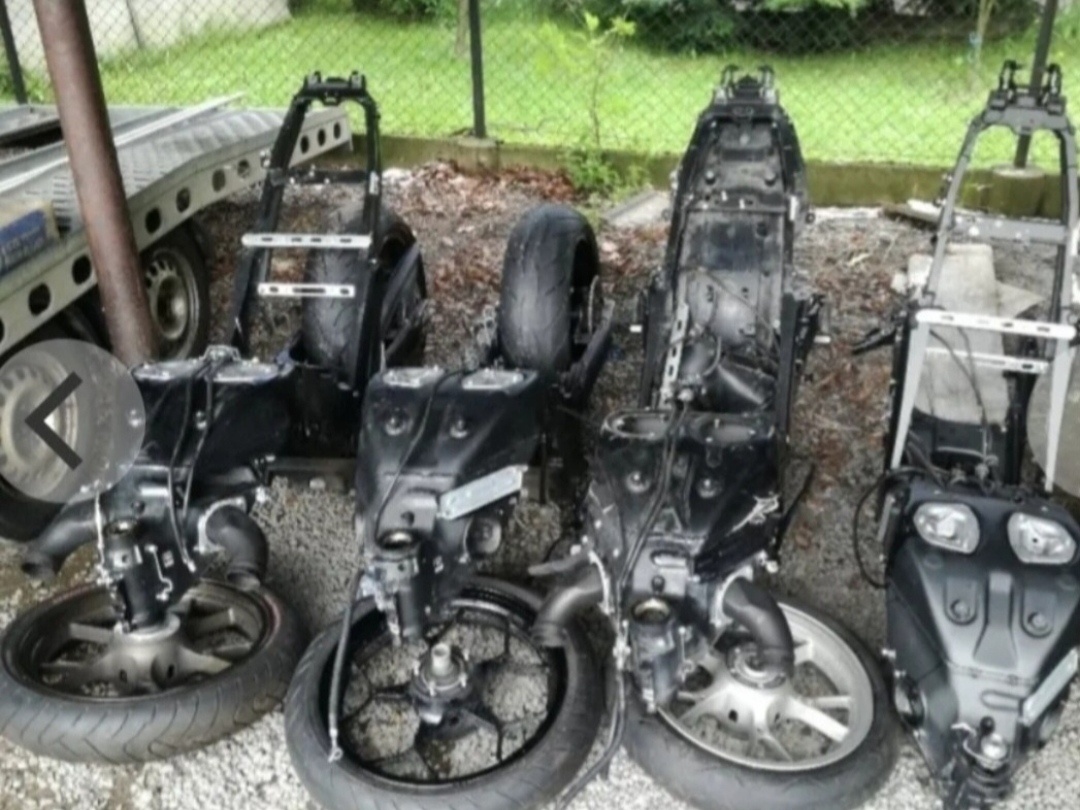 Kawasaki ZZR 1400 - 2