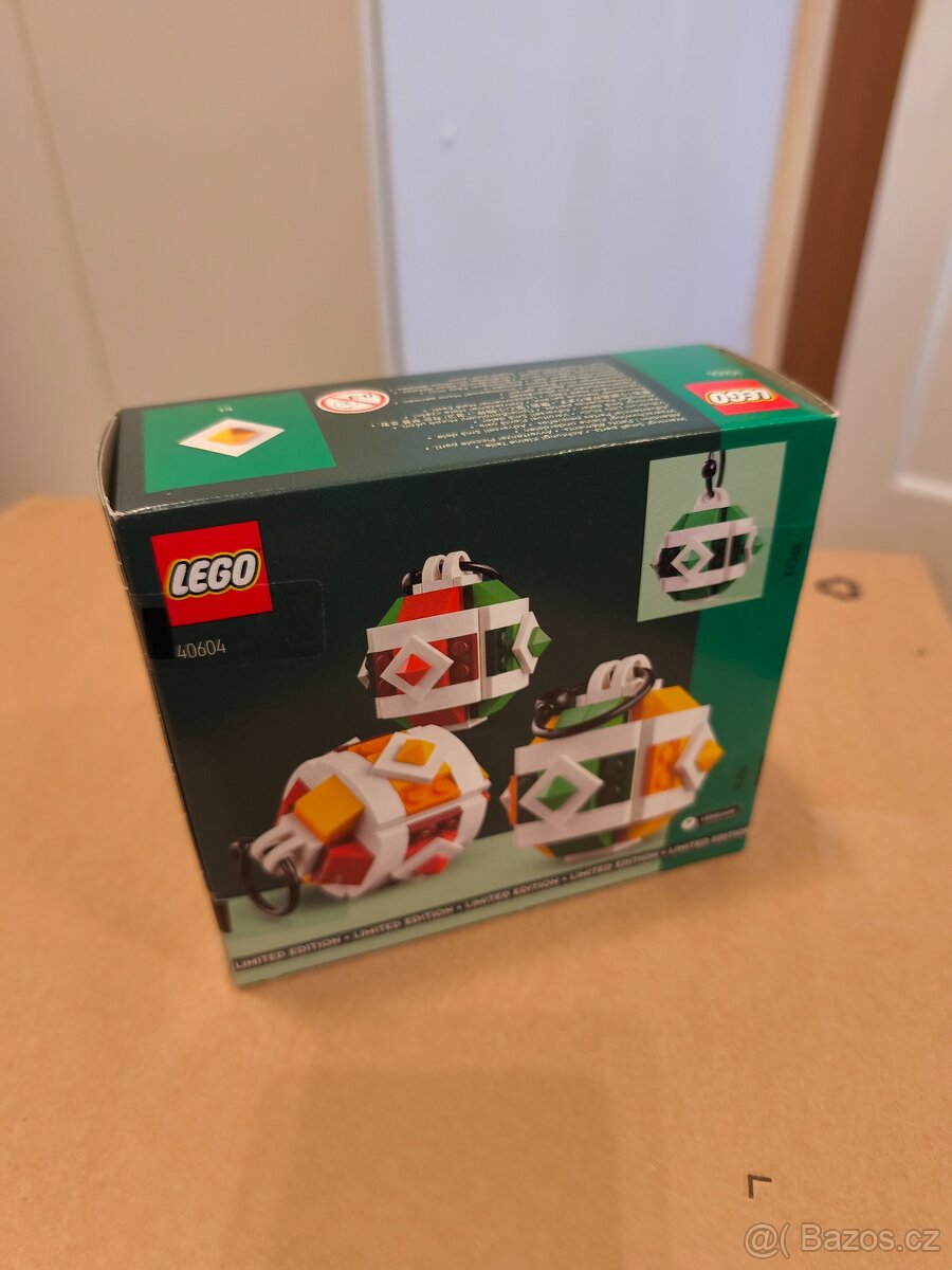 40604 Lego GWP - Sada vánočních ozdob - 2