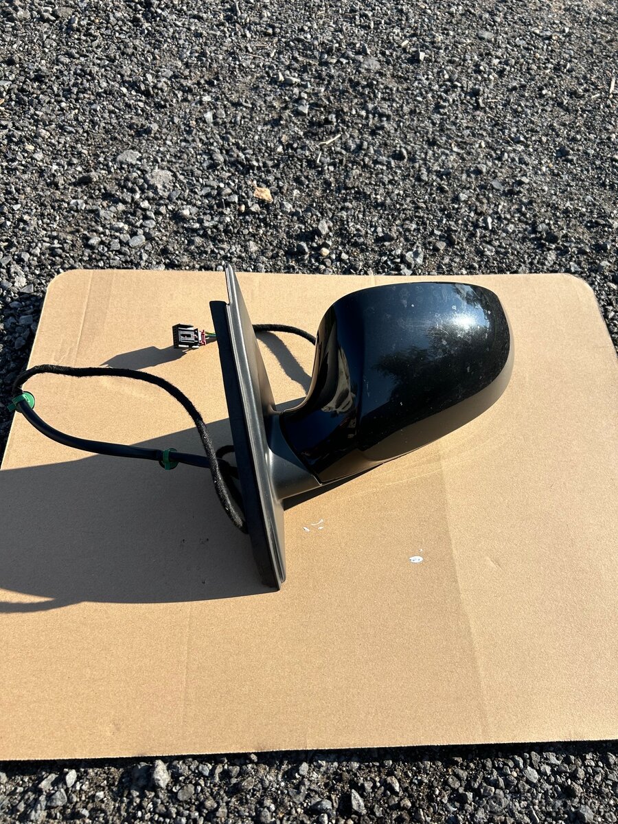 Zpětná zrcátka Passat B6 - 2