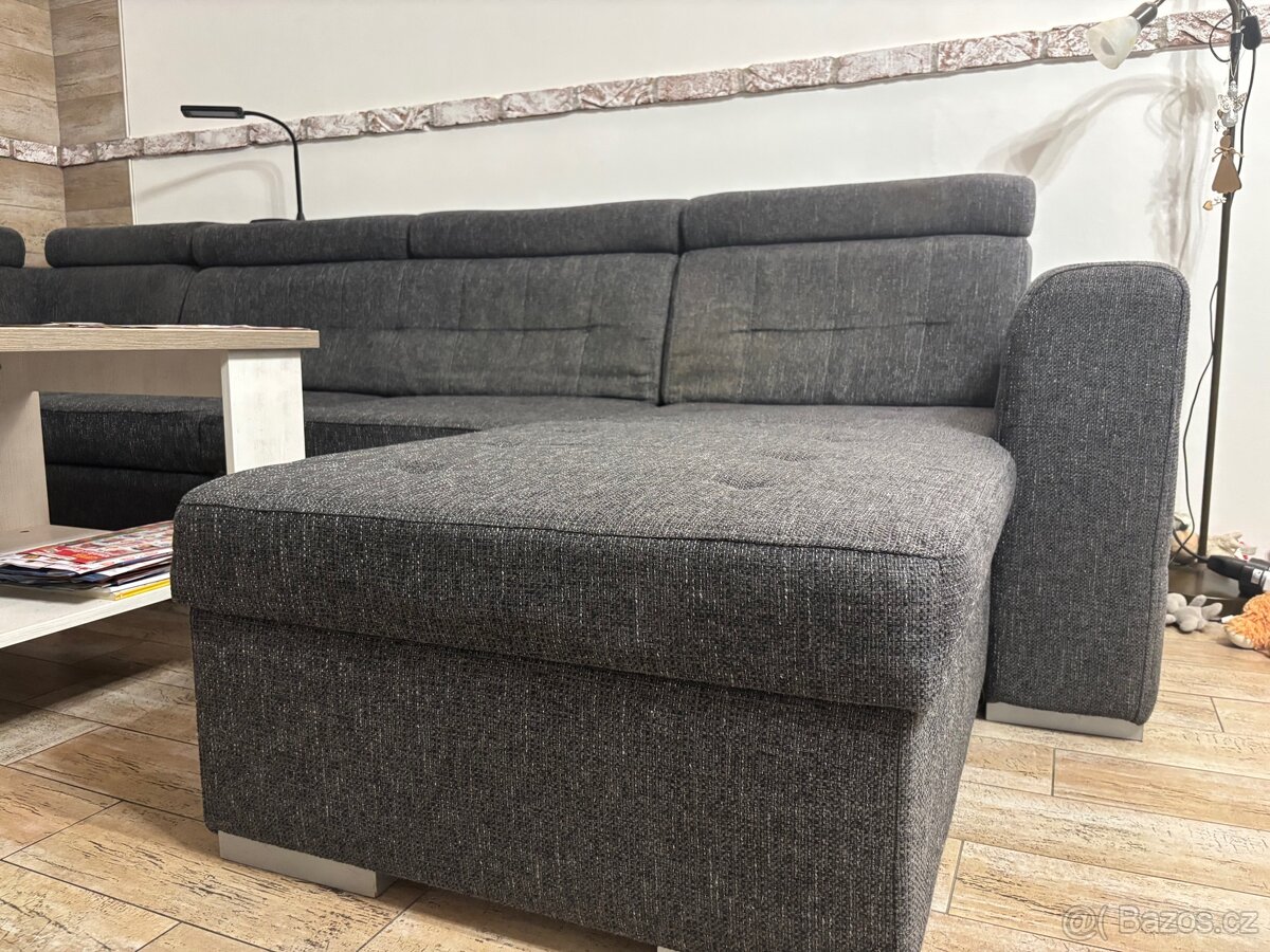 Sedačka šedé barvy - 2